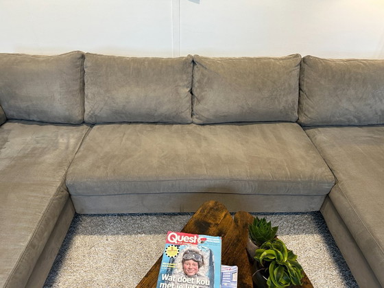 Image 1 of Sofá esquinero color topo de 350x240/165 cm.