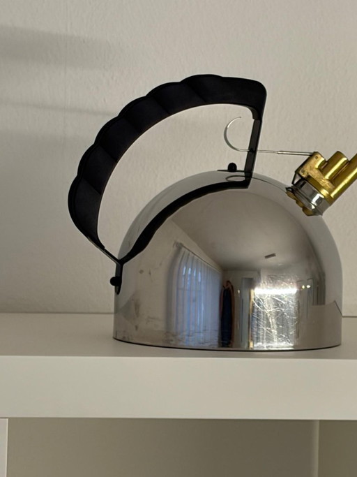 Hervidor Alessi 9091 - Diseño clásico de Richard Sapper