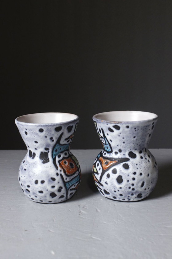 Marius Bessone in Vallauris - Pair of vases with geometric decoration, France, 1950s – Ceramic (photo 5 of 10)
