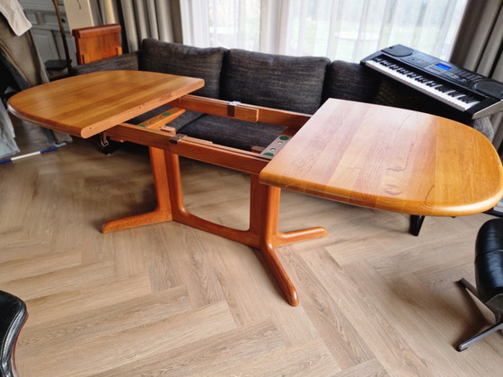 Image 1 of Mesa de comedor de teca de Glostrup