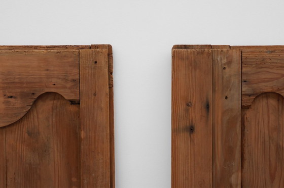 Image 1 of Paire de portes anciennes sculptées à la main, vers 1880