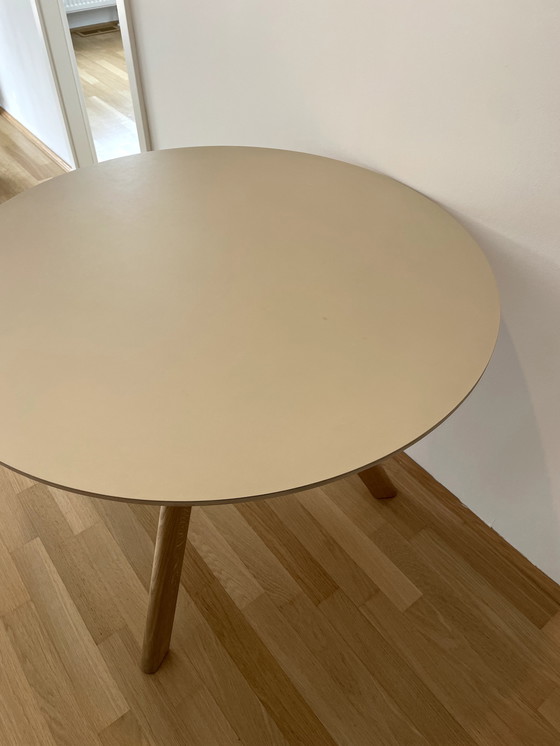 Image 1 of HAY CPH 20 table - 90 cm rond en färbe white natur (beige léger)