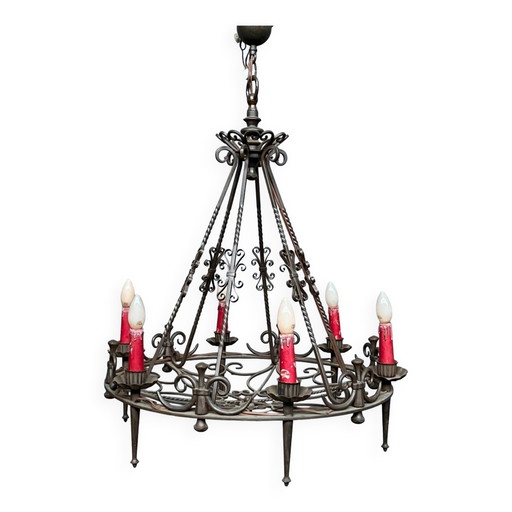 Lampadario in ferro battuto in stile gotico. – kroonluchters, Metal (photo 2 of 8)