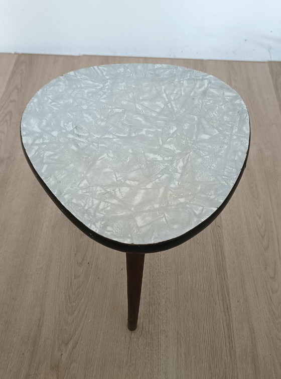 Image 1 of Kleiner Beistelltisch aus den 50er Jahren