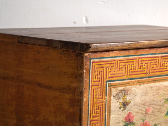 Baule cinese antico con pannello dipinto in olmo – Cina, circa 1900 – Cassettiere (photo 19 of 40)