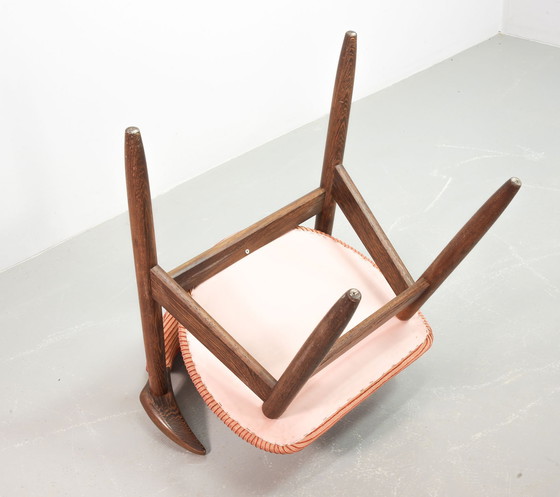 Image 1 of Authentieke Cowhorn Tijsseling eetkamerstoelen met wengé houten frame en steenrode bekleding door Hulmefa - Set van 4