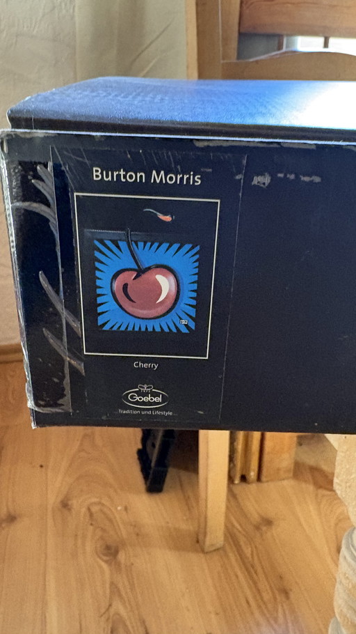 Morris Ceramic Button