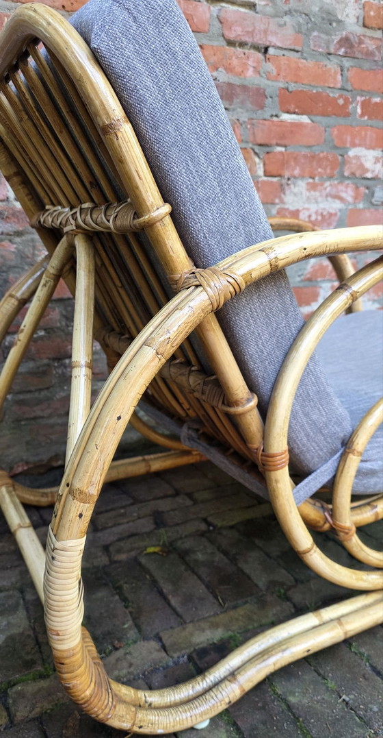 Twee vintage, design fauteuils van bamboe en rotan (photo 9 of 15)