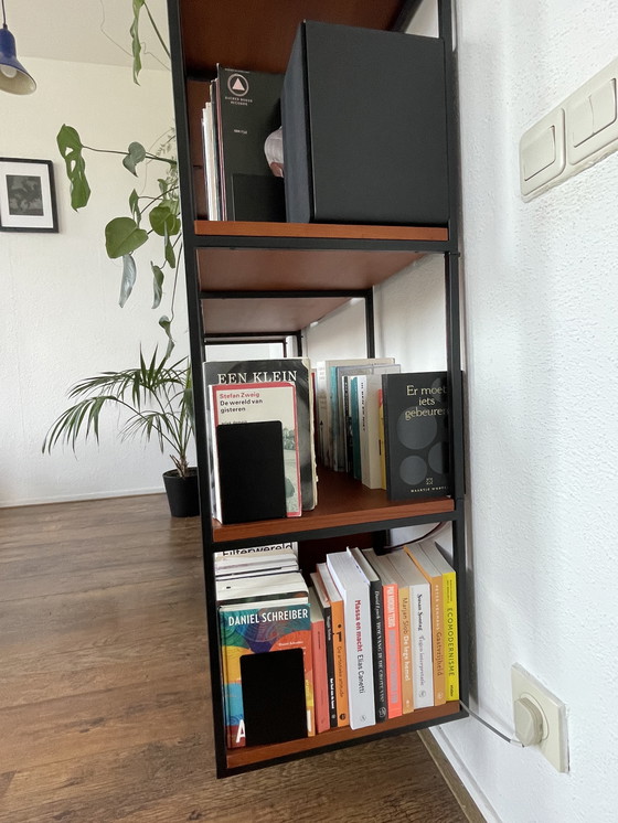 Image 1 of Scandinavische stellingkast - walnoot 