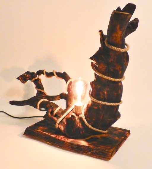 Tischlampe aus Wurzelholz