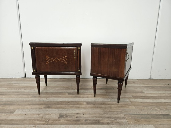 Coppia di comodini in rovere anni '60 con piani in vetro – Wood (photo 3 of 17)
