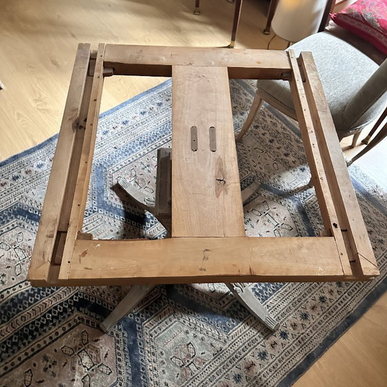 Image 1 of Mesa de comedor, siguiendo Rafael García Nicolau, madera de roble tallada, Mid-century, 70’s – España