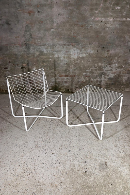 Chaise et table IKEA Jarpen - Niels Gammelgaard