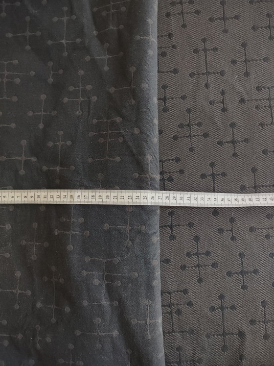 Eames Small Dot Pattern Maharam Fabric – Charles & Ray Eames, Cuscini, Cotton (photo 10 of 11)