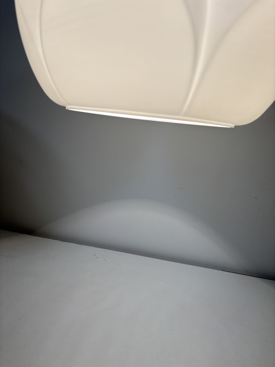 Image 1 of Grande lampada a sospensione vintage Peill & Putzler Artichoke in vetro bianco opaco con supporto cromato