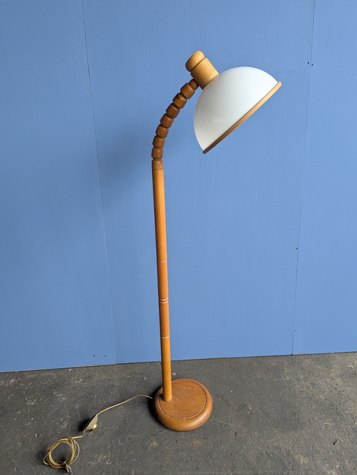 lampadaire vintage en bois