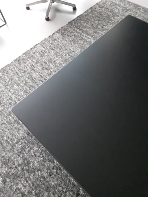 Leolux Coffee Table Faya Lobi
