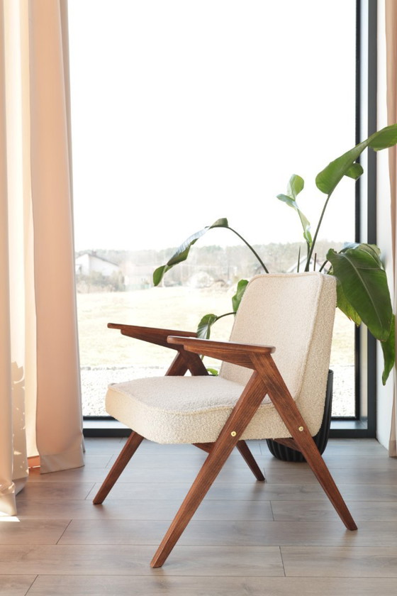 Image 1 of Poltrona moderna color avorio sporco con design riccioluto di Chierowsky