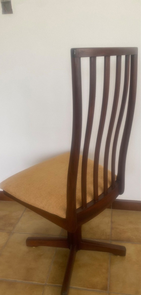 Image 1 of 6 hermosas sillas giratorias A.H. Macintosh de teca