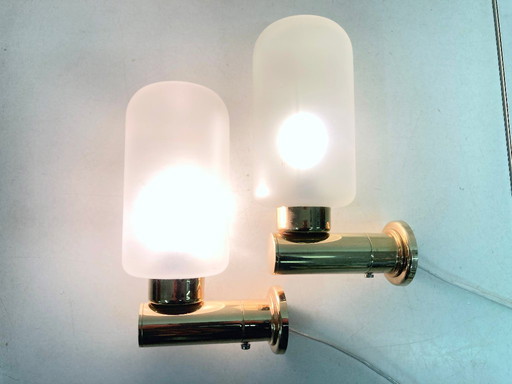 2 wall lamps by Keuco made of gold-plated metal and glass