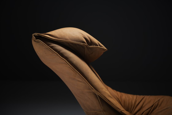 Image 1 of Chaise longue pivotante Delantra en cuir cognac par Gerard van den Berg pour Montis