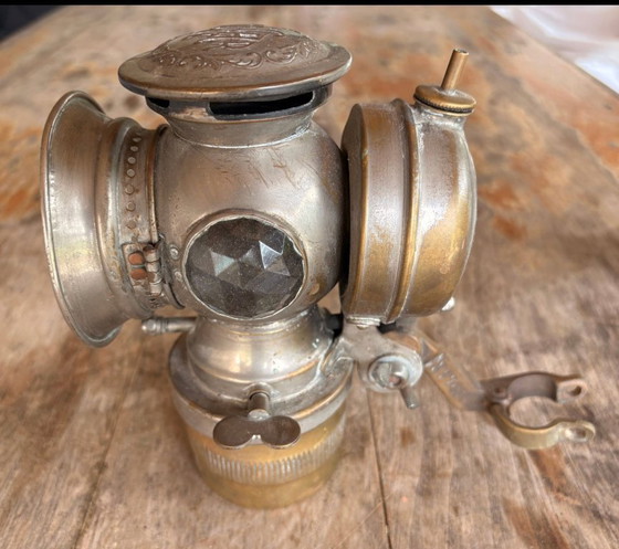 Image 1 of Antiguo Farol Carburo Americano C.M. Hall Lamp Co. "Solar Model S" (1917-1922)- Niquelado y Soporte Original