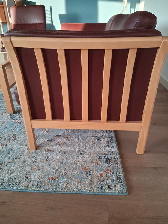 Image 1 of Sofá de 2,5 plazas en madera de haya danesa y cuero rojo burdeos