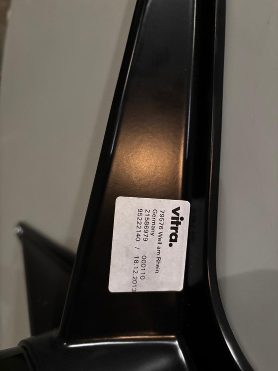 Image 1 of Table de réunion blanche originale Charles Eames Vitra
