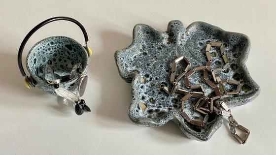 Image 1 of Piatto portaoggetti in ceramica vintage VILLAURIS