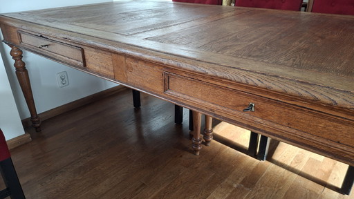 Mesa de comedor antigua con 6 sillas (opcional)