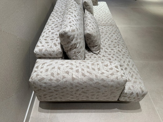 Image 1 of Sofa Upper Papadatos