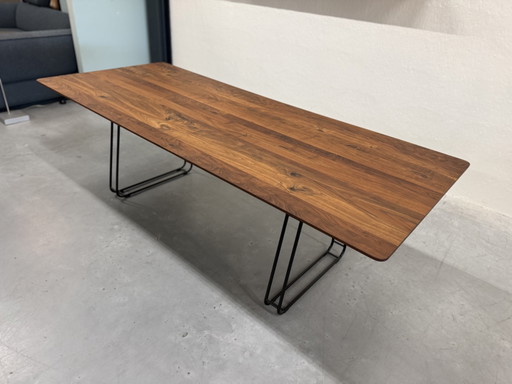 KFF Figura Dining table walnut wood 240x100