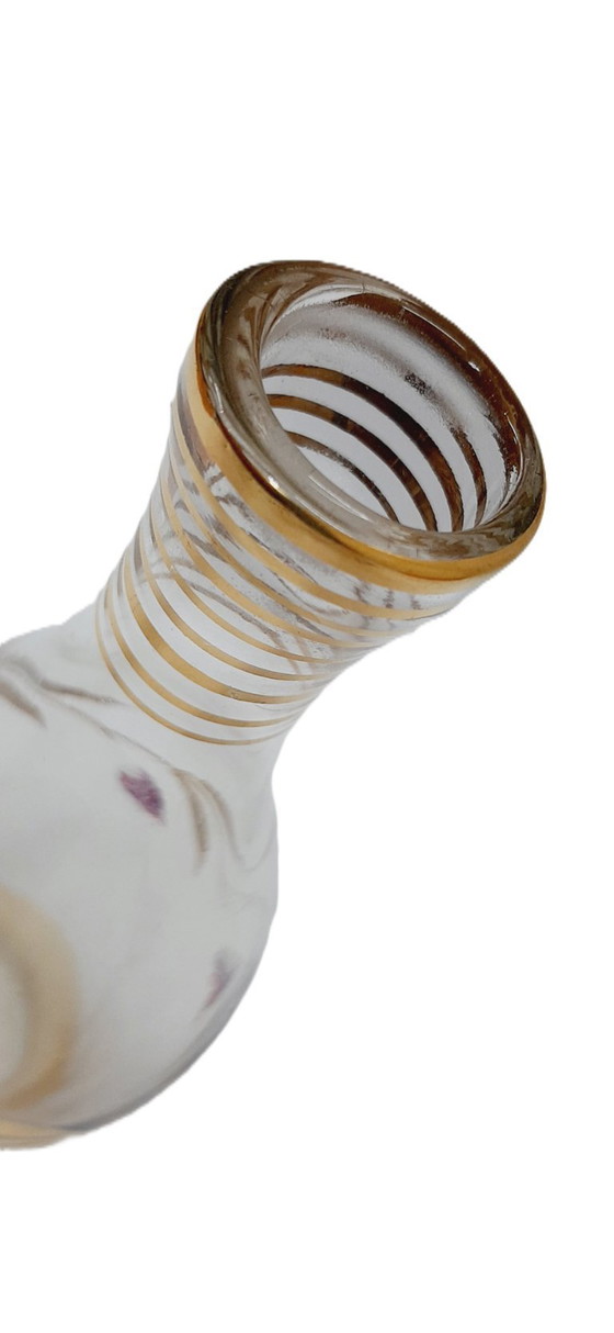 Image 1 of Bouteille carafe en verre doré vintage des années 1950