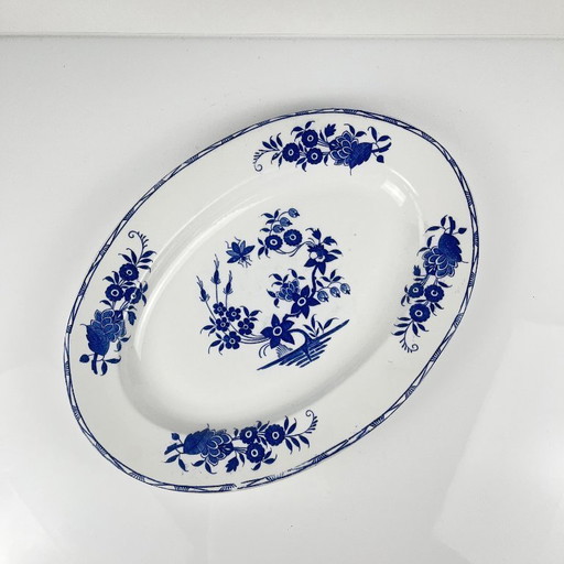 Oval platter "Grand bouquet", Boch brothers, La Louvière, Belgium, 1920