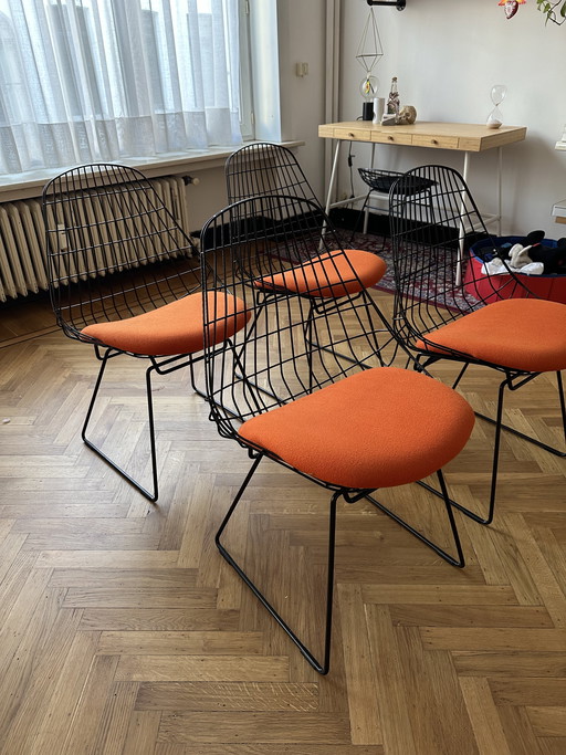 Set of 4 (or 6) original SM05 Wire Chairs, designed by Cees Braakman and Adriaan Dekker for Pastoe (1958).