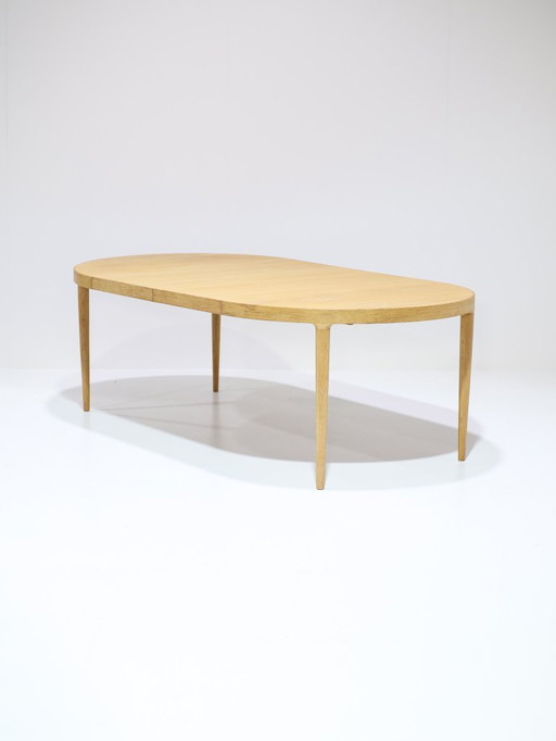 Extendable round dining table Danish oak vintage 1960s