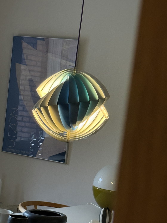 Image 1 of Lámpara colgante LYFA de diseño danés Konkylie Design Louis Weisdorf