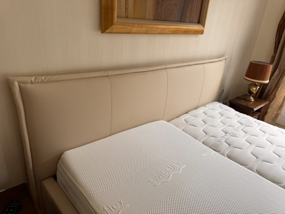 Kunstleren bed, crèmekleurig – Tweepersoonsbedden, Skai (photo 3 of 8)