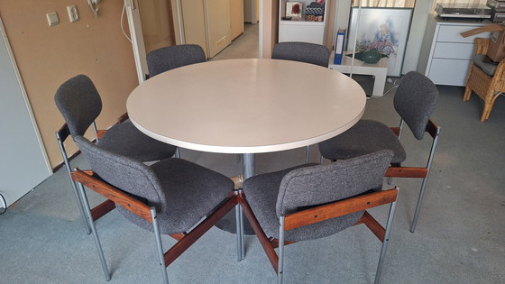 Image 1 of Eettafel (○120cm) + 6 thereca eettafelstoelen