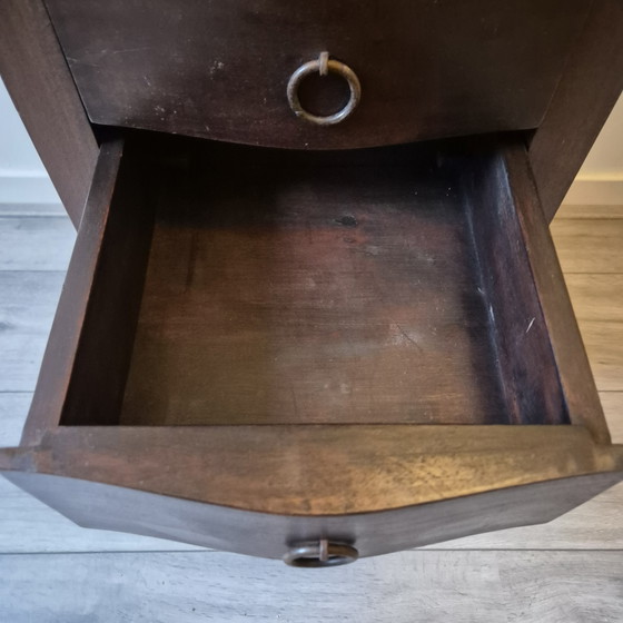 Image 1 of Smalle donkere houten ladekast / sieradenkast met 7 lades – vintage stijl