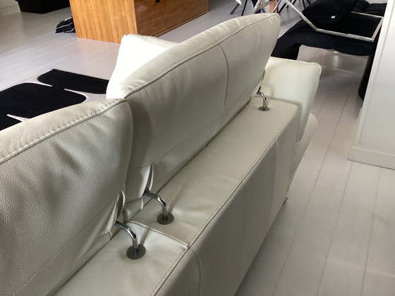 Schönes weißes Ledersofa mit passendem Hocker – DFS, Chaise longue, Leather (photo 2 of 12)