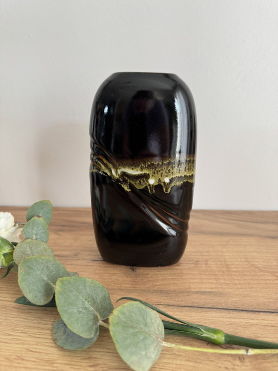 Image 1 of Vintage Taiwan vase