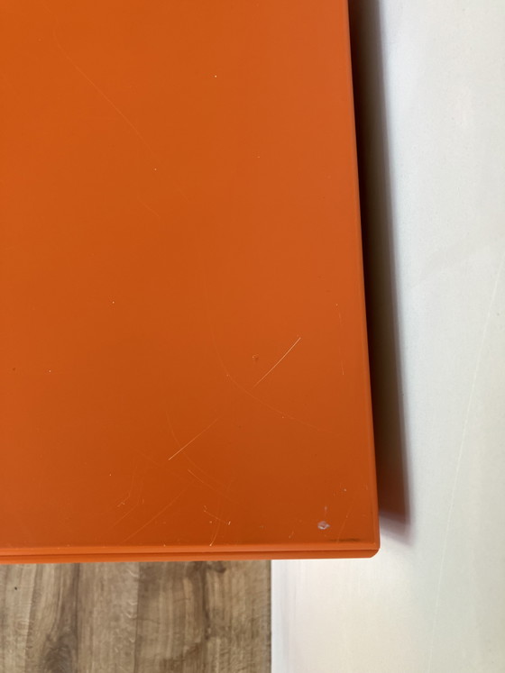 Image 1 of Armoire murale Montana Slim originale à 2 portes, couleur orange - Peter J. Lassen

