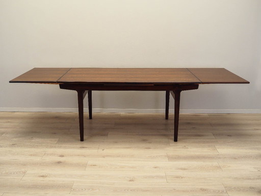 Tavolo in palissandro, design danese, anni '60, designer: Henning Kjaernulf, produzione: Vejle Stole & Møbelfabrik