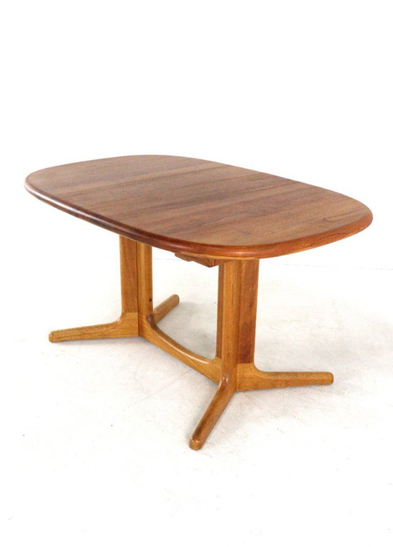 Image 1 of Glostrup oval 2x extendable dining table Danish design
