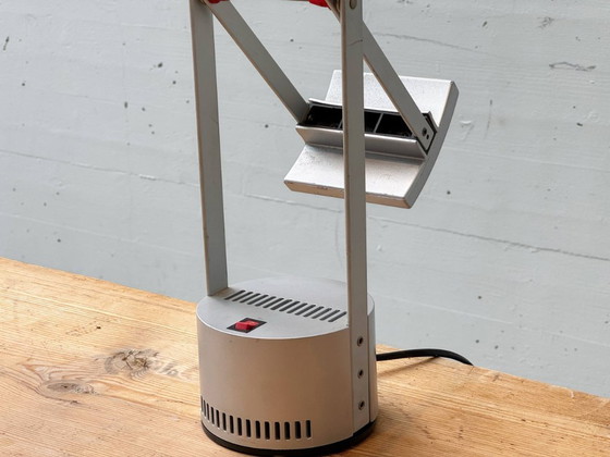 Image 1 of Lámpara de mesa Tizio 50, edición limitada de Richard Sapper para Artemide, Italia, 1998 (edición limitada y firmada).