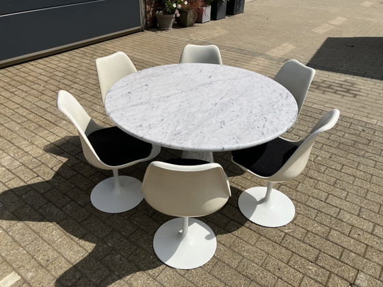 Image 1 of Angelo Mangiarotti M1 dining table Carrara marble 130cm As New!!
