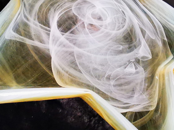 Image 1 of Serving bowl, Swirll, handmade glass Spain 