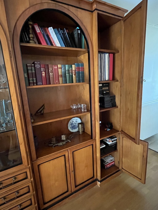 Armoire en bois de cerisier italien