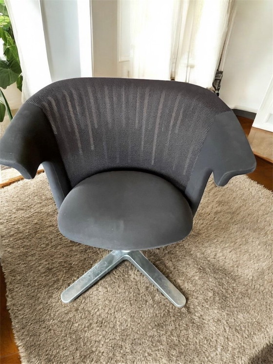 Image 1 of STEELCASE i2i Stuhl mit passendem Designhocker